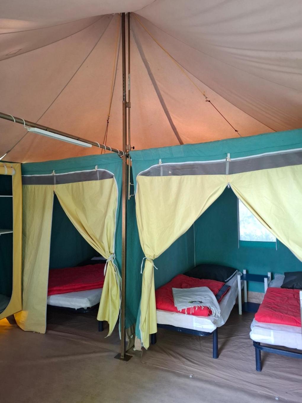 Campingplatz Le Pont D'allagnon Lempdes sur Allagnon